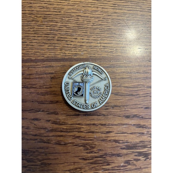 Vietnam Service Medal You are Not Forgotten Welcome Home POW MIA Challenge Coin - Picture 2 of 3